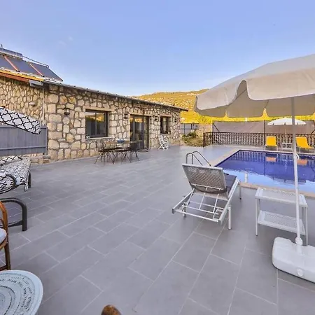 Private Pool In Nature-wisterya Villa *